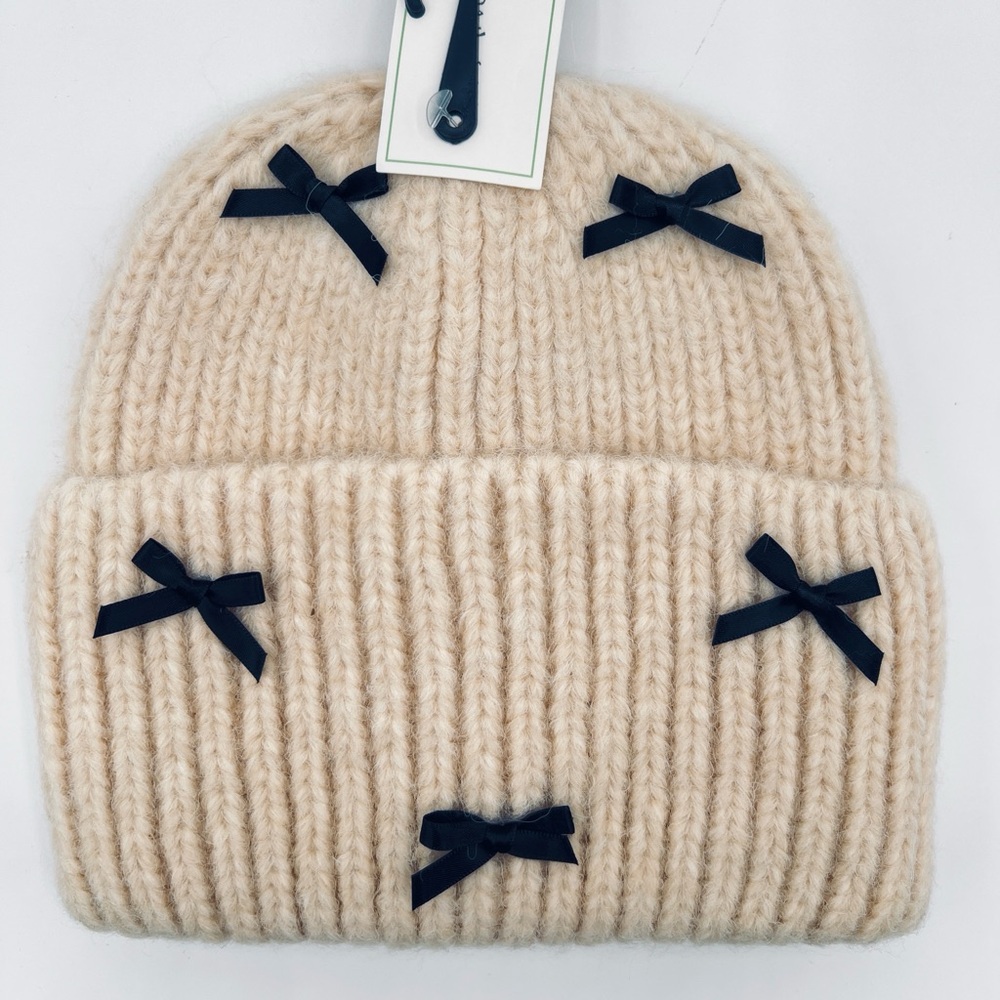Bow Embellished Sweater-Style Beanie NWT
